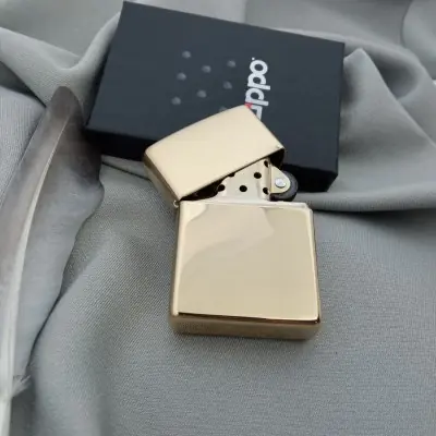 Brichetă ZIPPO High Polish Brass 254B